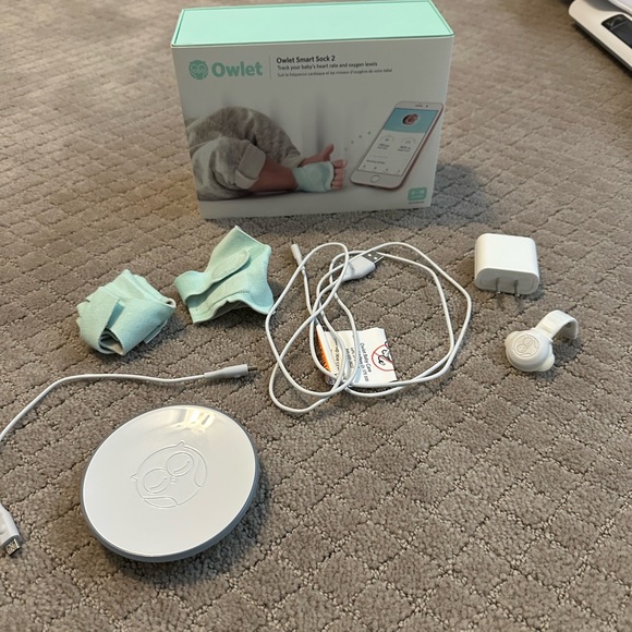 Owlet Smart Sock 2 Baby Monitor - Picture 1 of 5